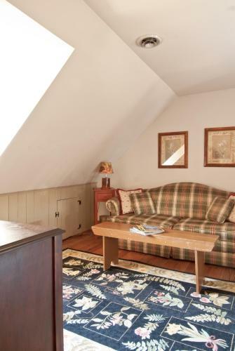 Wayside Inn Bed And Breakfast