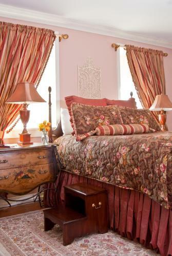 Wayside Inn Bed And Breakfast