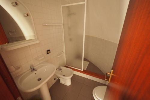 Hostal Camping & Village Rais Gerbi