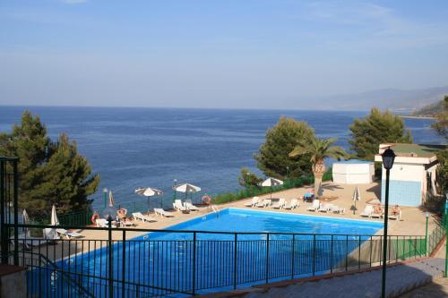 Hostal Camping & Village Rais Gerbi