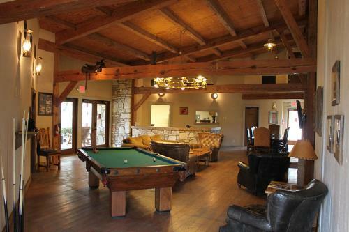Hotel Flying L Guest Ranch