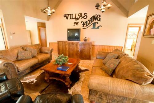 Hotel Flying L Guest Ranch