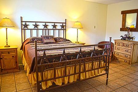 Hotel Flying L Guest Ranch