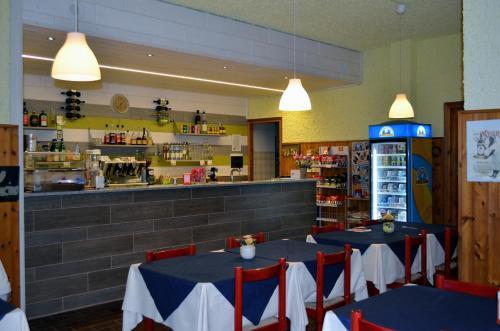 Hostal Campodolcino Camping