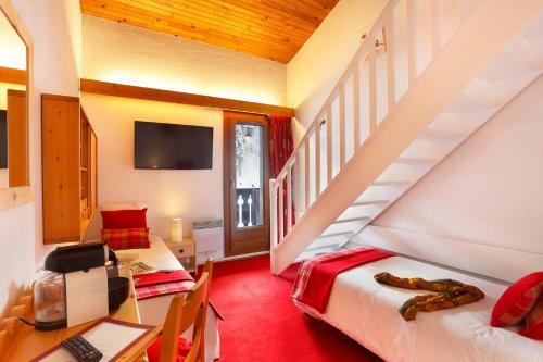 Hotel H�tel Du Bourg