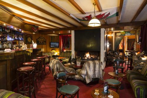 Hotel H�tel Du Bourg