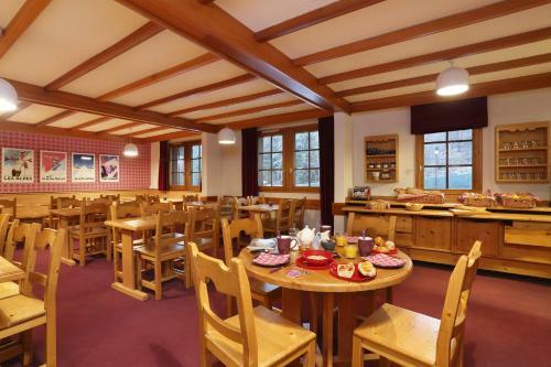 Hotel H�tel Du Bourg