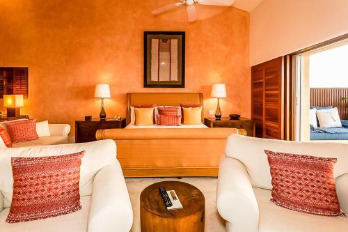 Villa Avanti - Inside Four Seasons Punta Mita