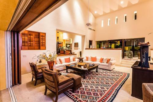 Villa Avanti - Inside Four Seasons Punta Mita