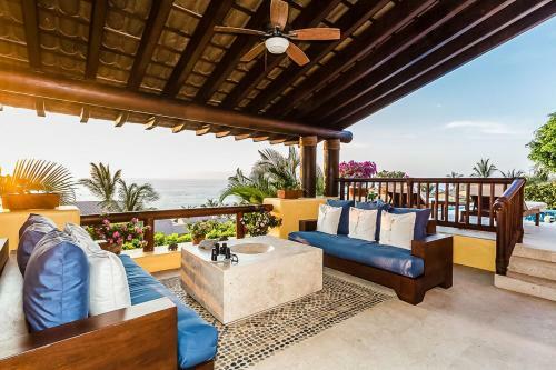Villa Avanti - Inside Four Seasons Punta Mita