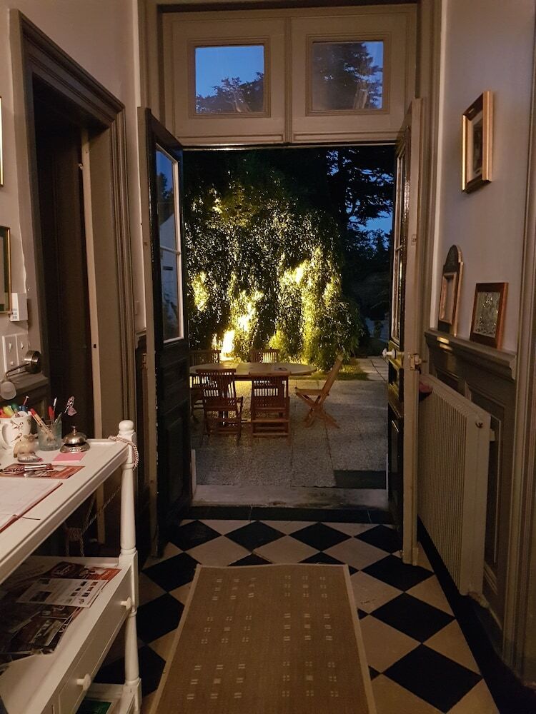 Hostal Le Sophora
