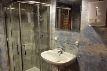Hostal Oasi Di Galbusera Bianca