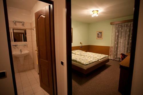 Hotel U Ji?�ho
