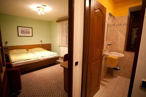 Hotel U Ji?�ho