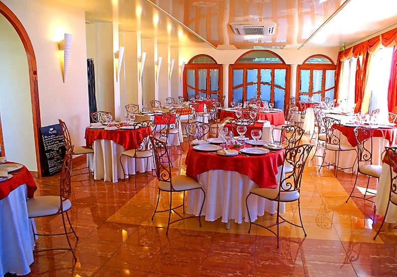 Hotel Ostella