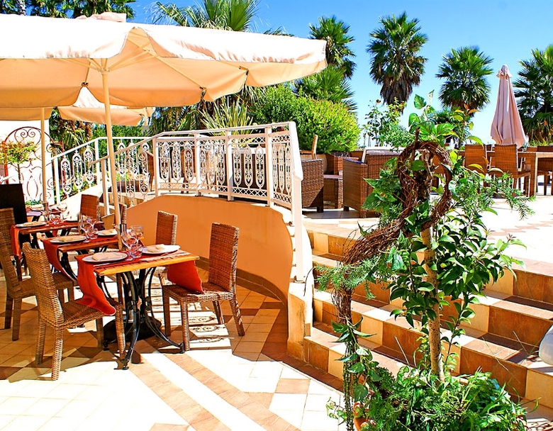 Hotel Ostella