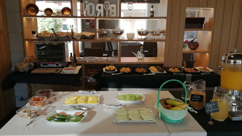 Hotel Bienestar Moa�a