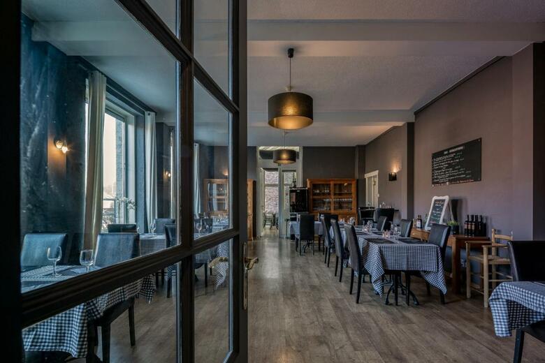 New Hotel De Lives