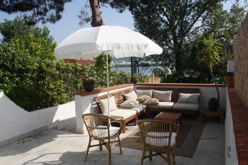 Hostal Tra Mare E Lago