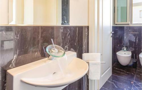Holiday Home Torre Del Lago -lu- 33