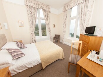 Whitsand Bay Hotel