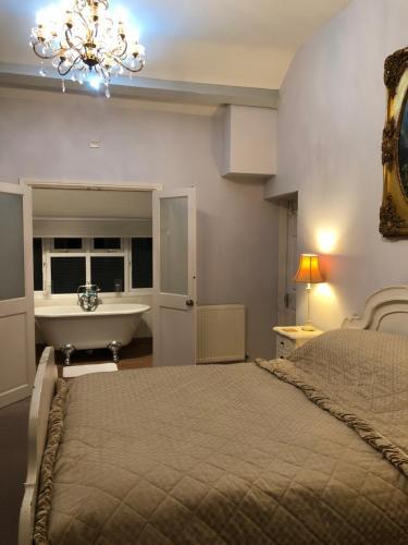Kent House Bed And Breakfast