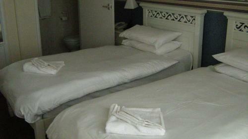 Hostal The Langtry Hotel