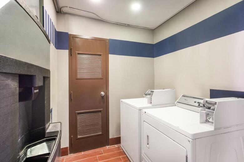 Motel Travel Inn - Athens
