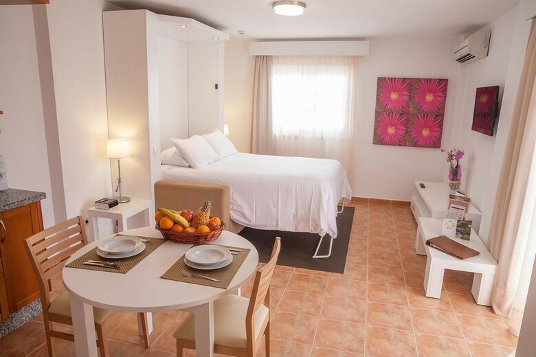 Apartamentos Sunset Harbour Club