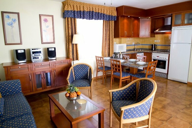 Apartamentos Sunset Harbour Club