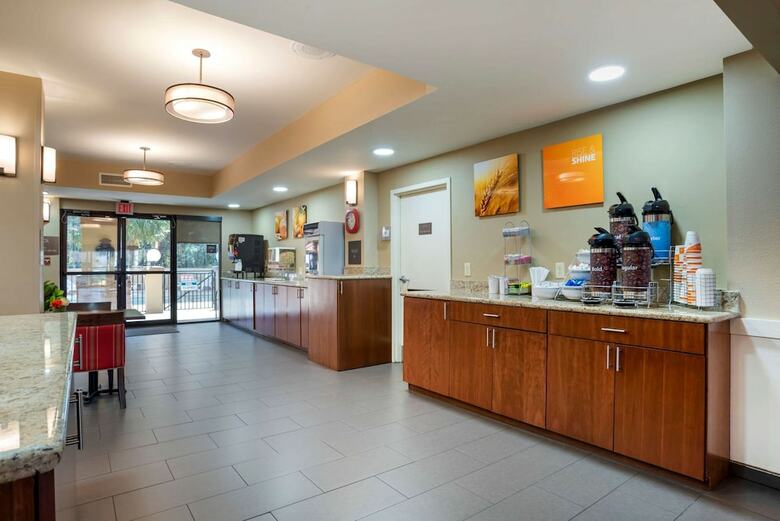 Hotel Comfort Suites Mobile East Bay