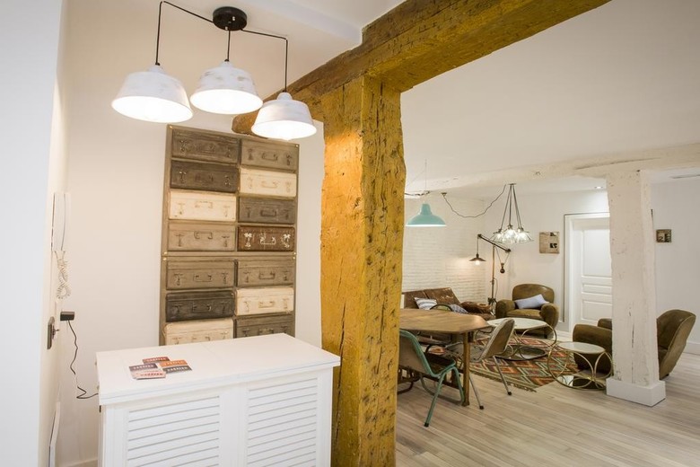 Hostal Caravan Cinema