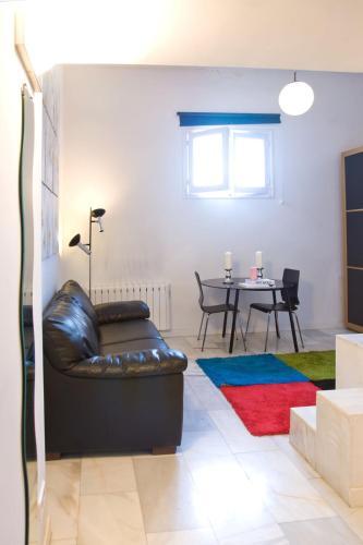 Apartamentos Puerta Del Sol-rastro