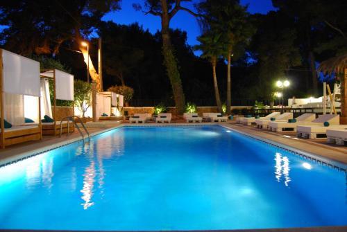 Aparthotel �cora Ibiza