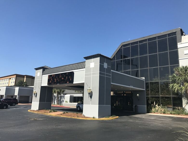 Hotel Super 8 By Wyndham Mobile I-65