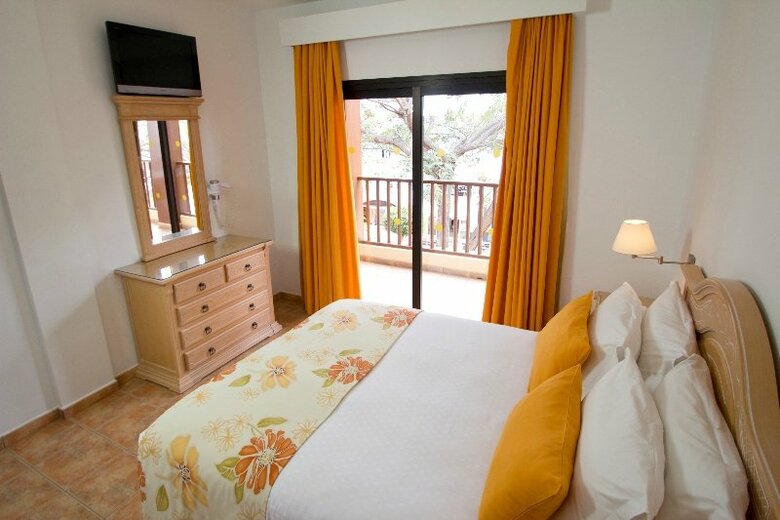 Apartamentos Royal Sunset Beach Club