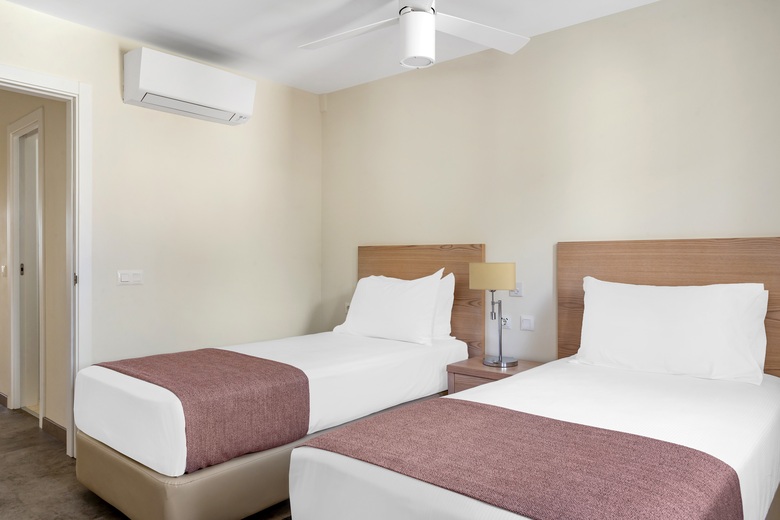 Apartamentos Sunset Bay Club