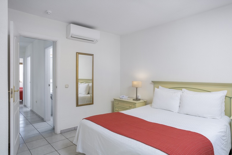 Apartamentos Sunset Bay Club