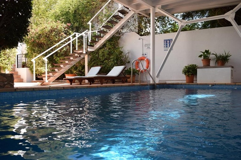 Hostal Mikasa Agua Amarga & Spa
