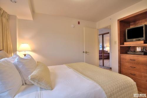 Anchorage Grand Hotel