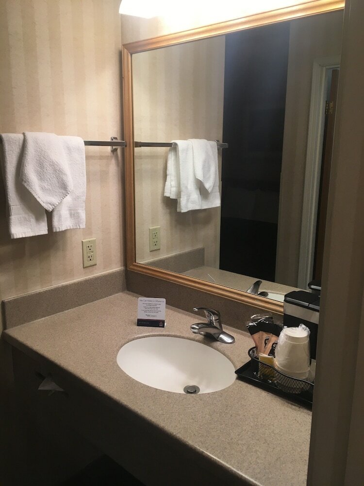 Hotel Clarion Suites Downtown Anchorage