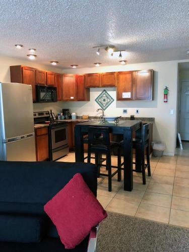 Hotel Anchorage Uptown Suites