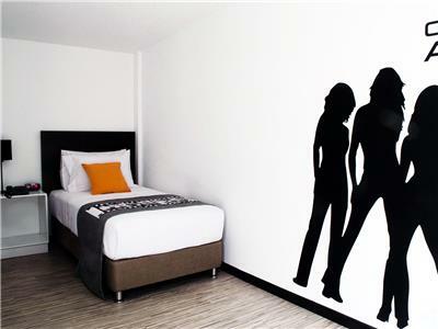 Aparthotel Hotel Dc Feria