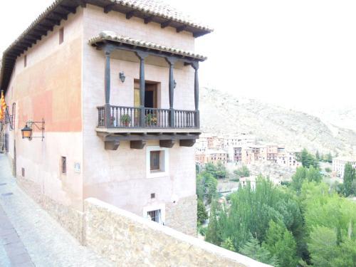 Albergue De Albarrac�n Rosa Br�os