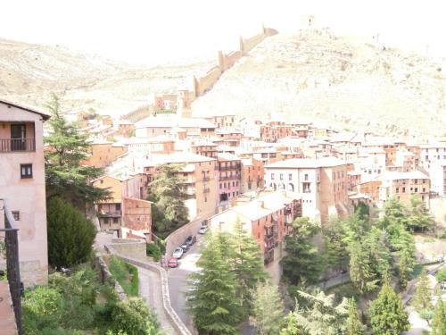 Albergue De Albarrac�n Rosa Br�os