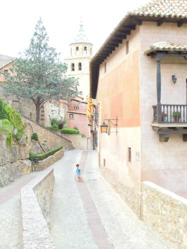 Albergue De Albarrac�n Rosa Br�os