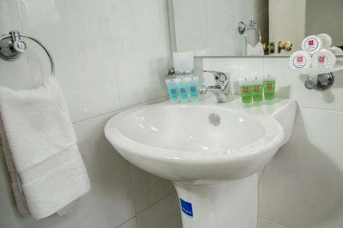 Hostal Deportel Bogot�