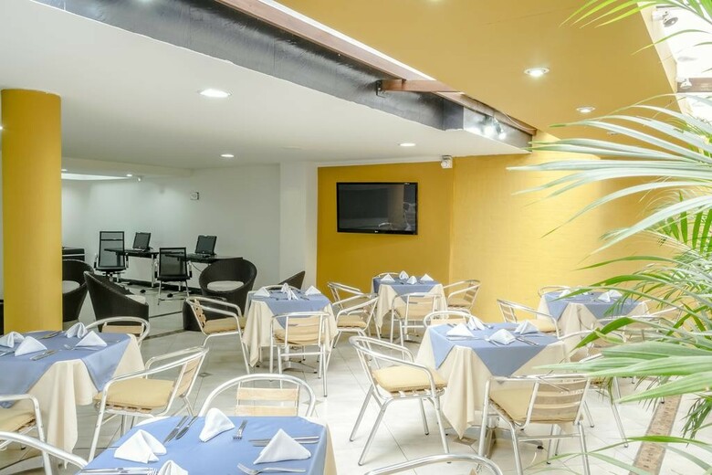 Regency Suites Hotel Boutique