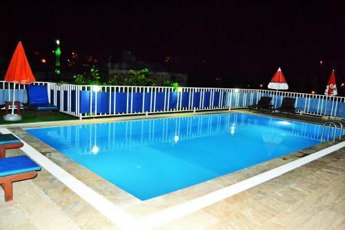 Hostal Zeybek 1 Pension
