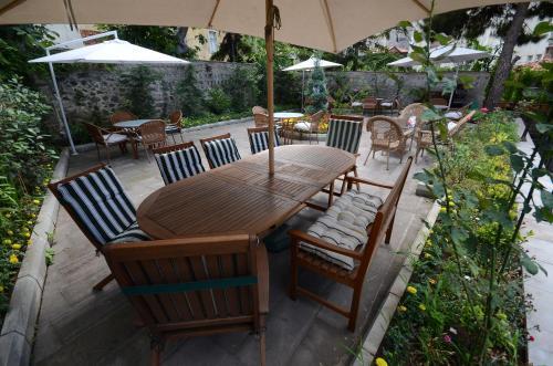 Hostal Tas Konak Hotel